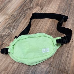 American Eagle chest bag